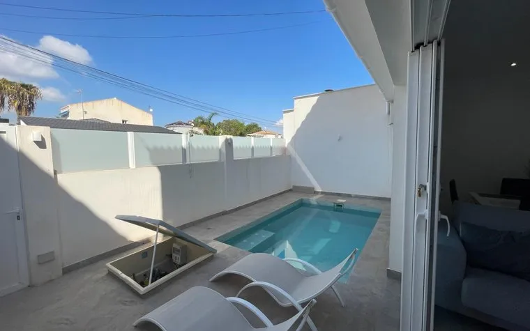 Bungalow en Orihuela Costa, España. Zona de la  La Regia, 3 dormitorios, 73 m²