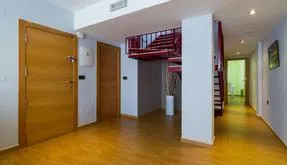 Comprar un Piso en Torrevieja, España. Zona de la  Playa de los Locos, 4 dormitorios, 165 m² - photo 2