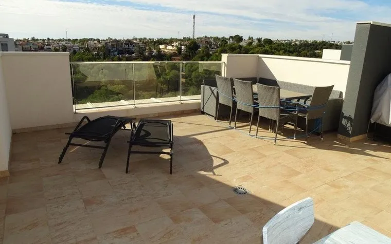 Penthouse for sale in Orihuela Costa, Spain. Villamartín-Las Filipinas area, 3 bedrooms, 145 m²