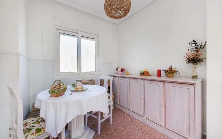 Property in Torrevieja. Centro area, 2 bedrooms, 79 m²