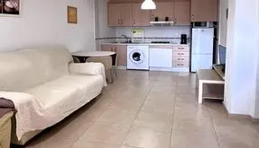 Torrevieja, España. Comprar un Piso. Zona de la  Playa de los Locos, 2 dormitorios, 50 m² - photo 5