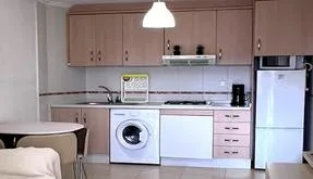 Torrevieja, España. Comprar un Piso. Zona de la  Playa de los Locos, 2 dormitorios, 50 m² - photo 6