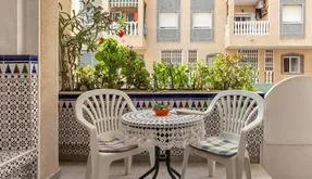 Comprar un Piso en Torrevieja, España. Zona de la  Centro, 2 dormitorios, 93 m² - photo 4