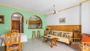 Comprar un Piso en Torrevieja, España. Zona de la  Centro, 2 dormitorios, 93 m² - photo 5