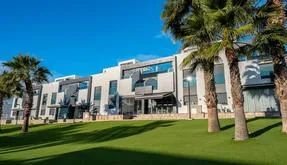 Comprar un Piso en Torrevieja, España. Zona de la  Los Balcones - Los Altos del Edén, 2 dormitorios, 66 m2 - photo 2