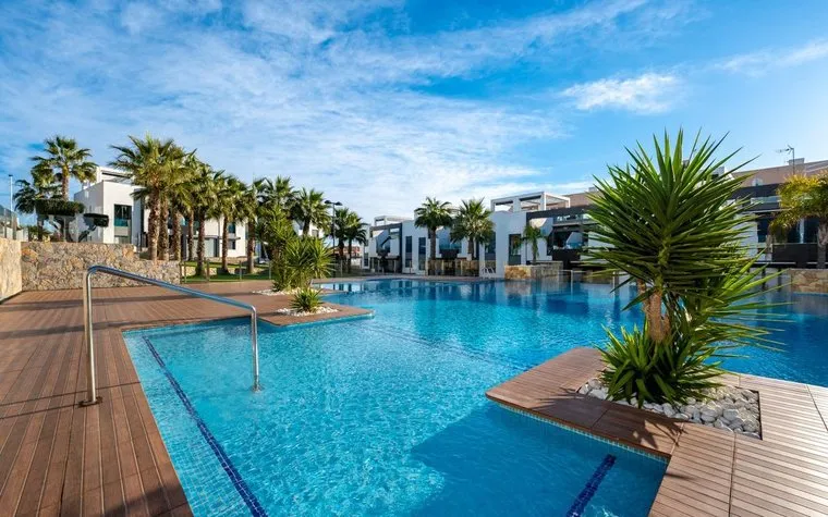 Comprar un Piso en Torrevieja, España. Zona de la  Los Balcones - Los Altos del Edén, 2 dormitorios, 66 m2