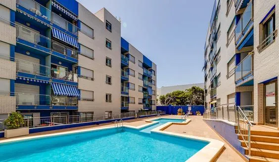 Buy an Studio in Spain, Torrevieja. Playa de los Locos area, 49 m² - photo 1