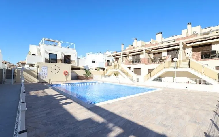 Buy real estate in Orihuela Costa, Spain. Lomas de Cabo Roig area, 2 bedrooms, 64 m²