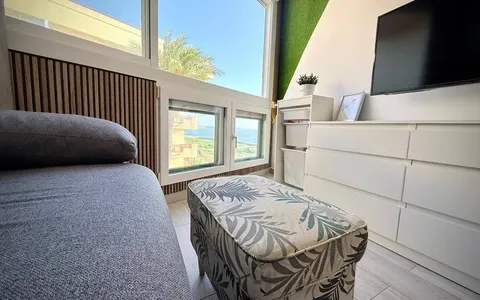 Property Spain, studio. Mil Palmeras area, 32 m²