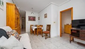 Bienes raíces Torrevieja, piso en venta. Zona de la Estacion de autobuses, 2 dormitorios, 66 m² - photo 3