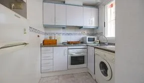 Bienes raíces Torrevieja, piso en venta. Zona de la Estacion de autobuses, 2 dormitorios, 66 m² - photo 5