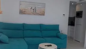 Comprar un Piso en Torrevieja, España. Zona de la  Cabo Cervera, 2 dormitorios, 60 m² - photo 2