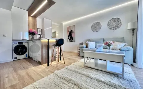 Apartment for sale in Torrevieja, Spain. Punta Prima area, 3 bedrooms, 75 m²