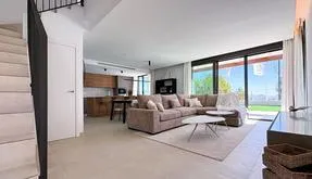 Real estate in Spain buy. Urbanizaciones area, 4 bedrooms, 183 m2 - photo 3