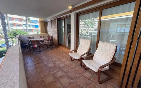 Real estate Torrevieja, apartment for sale. Punta Prima area, 2 bedrooms, 117 m²