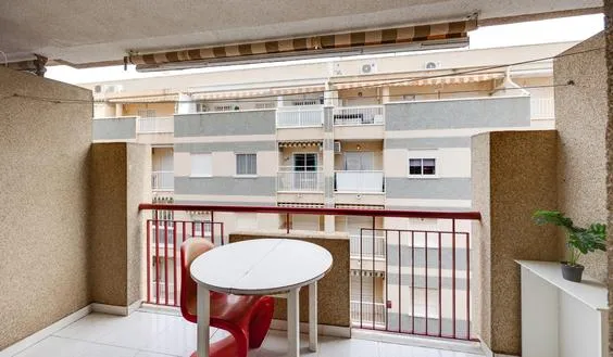 Torrevieja, real estate. Habaneras area, 49 m2 - photo 1