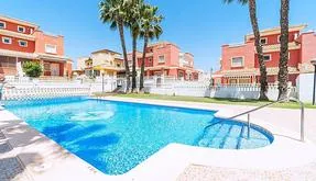 Купить Таунхаус в Торревьеха, Испания. Район Los balcones, 3 спальни, 96 м2 - photo 2