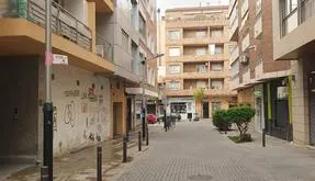 Buy real estate in Torrevieja, Spain. Centro area, 3 bedrooms, - photo 2
