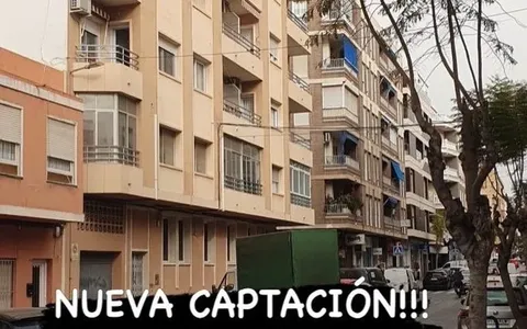 Buy real estate in Torrevieja, Spain. Centro area, 3 bedrooms,