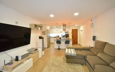 Buy property in Guardamar del Segura, Spain. Parque Reina Sofía area, 3 bedrooms, 93 m2