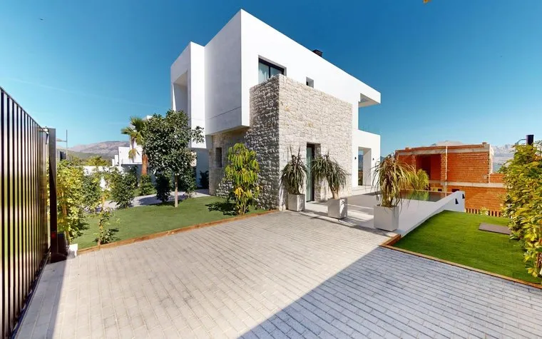 Spain Villa buy. PAU 1 area, 3 bedrooms, 293 m2