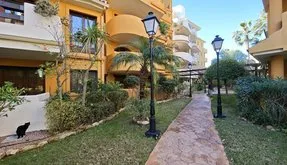 Bienes raíces Torrevieja, Piso en venta. Zona de la  Punta Prima, 2 dormitorios, 101 m² - photo 2