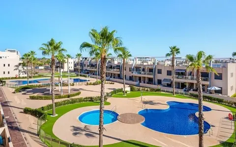 Жилье в испании. Район Pueblo Latino, 2 спальни, 82 m²