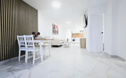 Comprar un Piso en Torrevieja, España. Zona de la  Acequion, 3 dormitorios, 95 m²