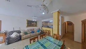 Piso en Torrevieja, España. Zona de la  Estacion de autobuses, 4 dormitorios, 120 m² - photo 5