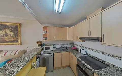 Piso en Torrevieja, España. Zona de la Estacion de autobuses, 4 dormitorios, 120 m²