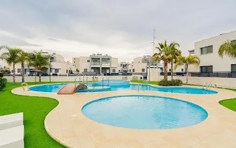 Comprar un Bungalow en Torrevieja, España. Zona de la Aguas nuevas 1, 3 dormitorios, 101 m²