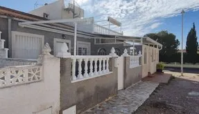 Buy an Bungalow in Spain, Torrevieja. La Siesta - El Salado - Torreta area, 2 bedrooms, 57 m² - photo 2