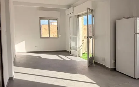 España bienes raíces. Zona de la  Pueblo Latino, 2 dormitorios, 53 m²