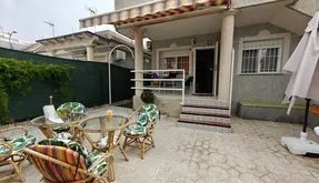 Bungalow for sale in Torrevieja, Spain. El chaparral area, 3 bedrooms, 0 m² - photo 2