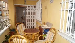 Venta de Piso en Torrevieja, España. Zona de la  Playa del Cura, 4 dormitorios, 107 m² - photo 2