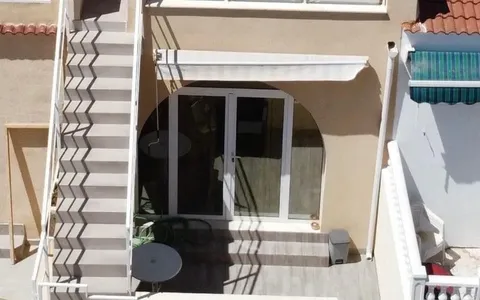 Buy property in Torrevieja, Spain. La Siesta - El Salado - Torreta area, 2 bedrooms, 112 m²