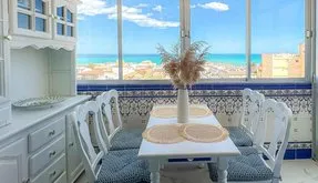 Comprar un Ático en Torrevieja, España. Zona de la  La Mata, 1 dormitorio, 65 m² - photo 2