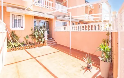 Torrevieja, España. Comprar un Duplex. Zona de la La Siesta - El Salado - Torreta, 3 dormitorios, 75 m²