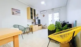 Torrevieja real estate, Apartment for sale. Playa del Cura area, 2 bedrooms, 64 m² - photo 2