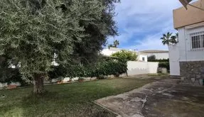 Torrevieja, real estate. El chaparral area, 4 bedrooms, 220 m² - photo 2