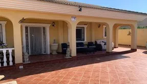 Torrevieja real estate, Villa for sale. Los Balcones - Los Altos del Eden area, 6 bedrooms, 340 m² - photo 6
