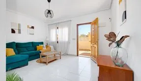Comprar un Duplex en Torrevieja, España. Zona de la Nueva Torrevieja, 4 dormitorios, 121 m2 - photo 2