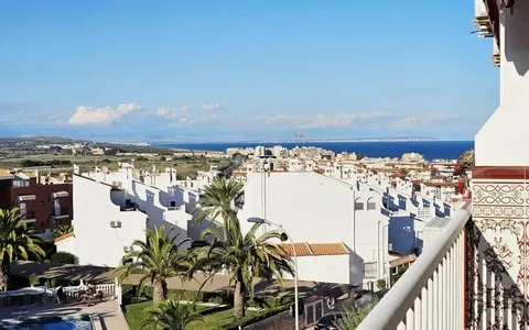 Comprar una vivienda en España. Zona de la  Torreblanca, 33 m2, 33 m² — €83900
