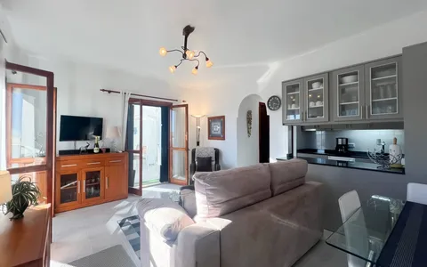 Bienes raíces en España, Torrevieja. Zona de la Los Frutales, 2 dormitorios, 55 m², 2 dormitorios, 55 m² — €159000