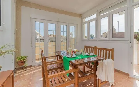 bungalow en Orihuela Costa, España. Zona de la La Zenia, 3 dormitorios, 195 m², 3 dormitorios, 195 m² — €239000