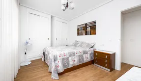 Comprar un Piso en Torrevieja, España. Zona de la  Centro, 3 dormitorios, 116 m2 - photo 4