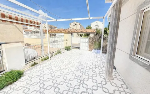 Torrevieja, bienes raíces. Zona de la  El limonar, 3 dormitorios, 65 m2, 3 dormitorios, 65 m² — €160000