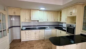 Venta de piso en Torrevieja. Zona de la Centro, 5 dormitorios, 243 m² - photo 3