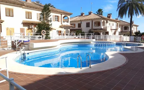 Buy bungalow in Torrevieja. Los Balcones - Los Altos del Eden area, 2 bedrooms, 65 m², 2 bedrooms, 65 m² — €169000
