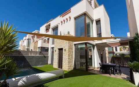 Spain Villa buy. Pueblo bravo area, 3 bedrooms, 100 m2, 3 bedrooms, 100 m² — €470000